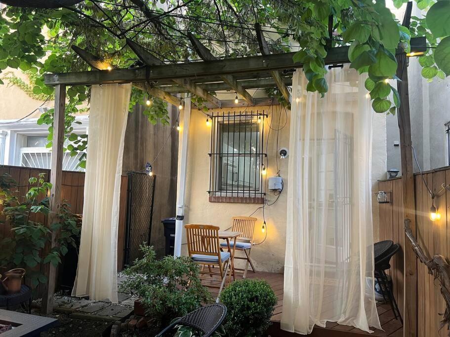 3-Bedroom House With Cute Patio Explore Dc On Foot Washington Exterior foto