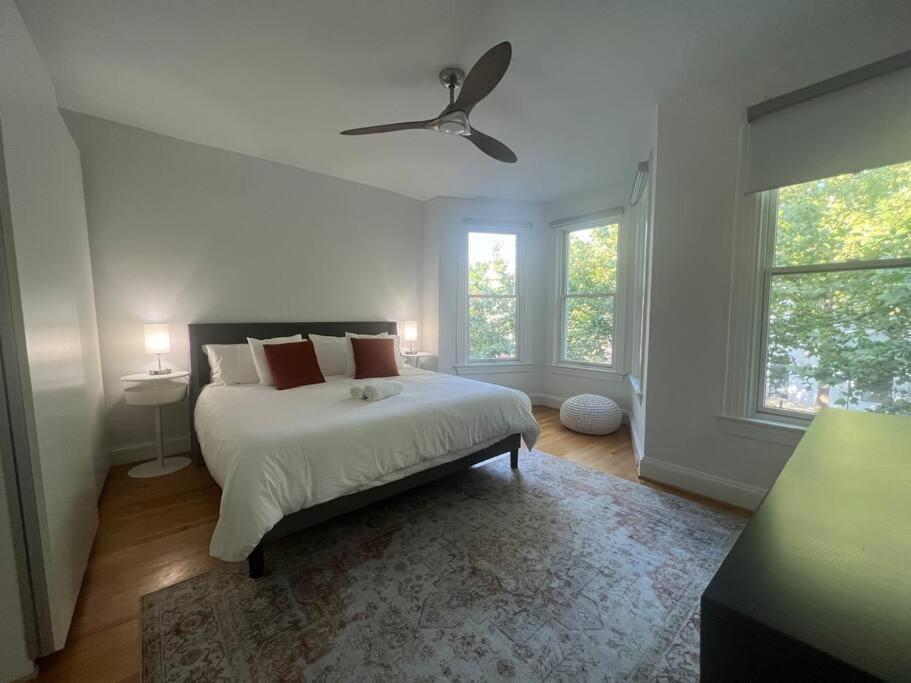 3-Bedroom House With Cute Patio Explore Dc On Foot Washington Exterior foto